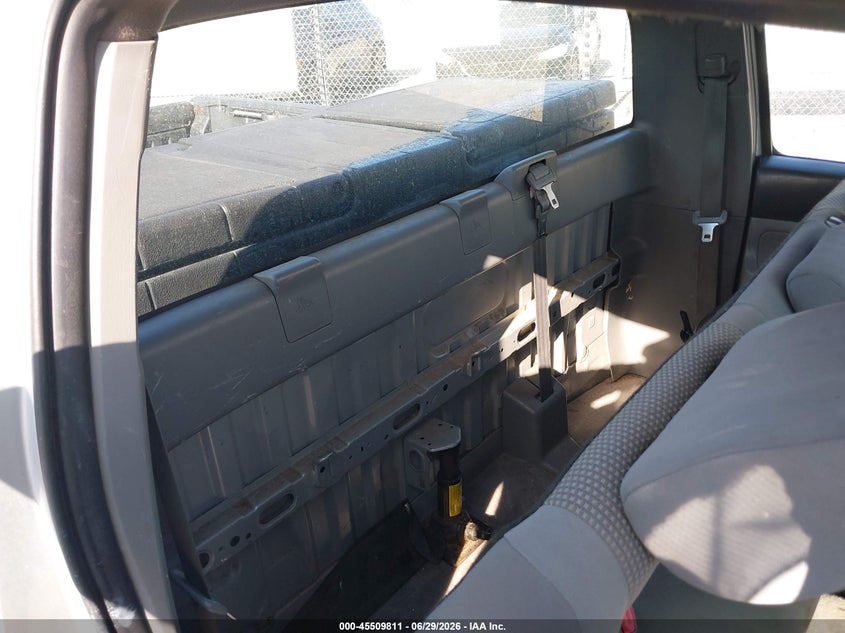 2007 Toyota Tacoma VIN 5TENX22N97Z322586 IAAI salvage auction — NORMAL WEAR, Clear (Mississippi), sold $2,850 on 2026-07-24 (photo 8)