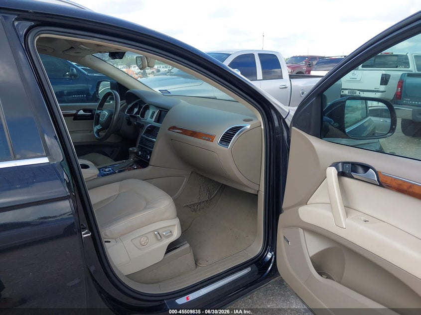 2014 Audi Q7 VIN WA1DGAFE2ED005846 IAAI salvage auction — NORMAL WEAR, Original (Texas), sold $500 on 2026-07-29 (photo 5)