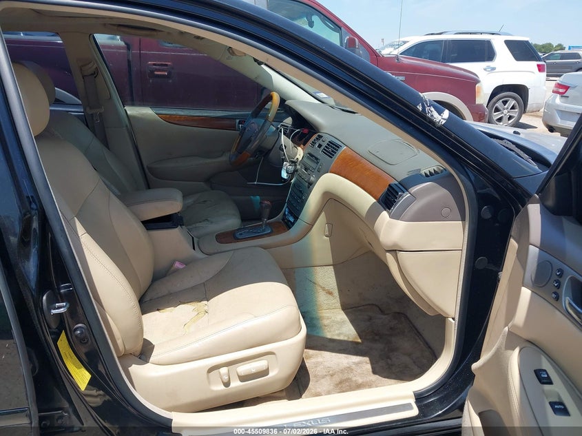 2005 Lexus Es 330 VIN JTHBA30G455131073 IAAI salvage auction — NORMAL WEAR, Original (Texas), sold $575 on 2026-07-21 (photo 5)