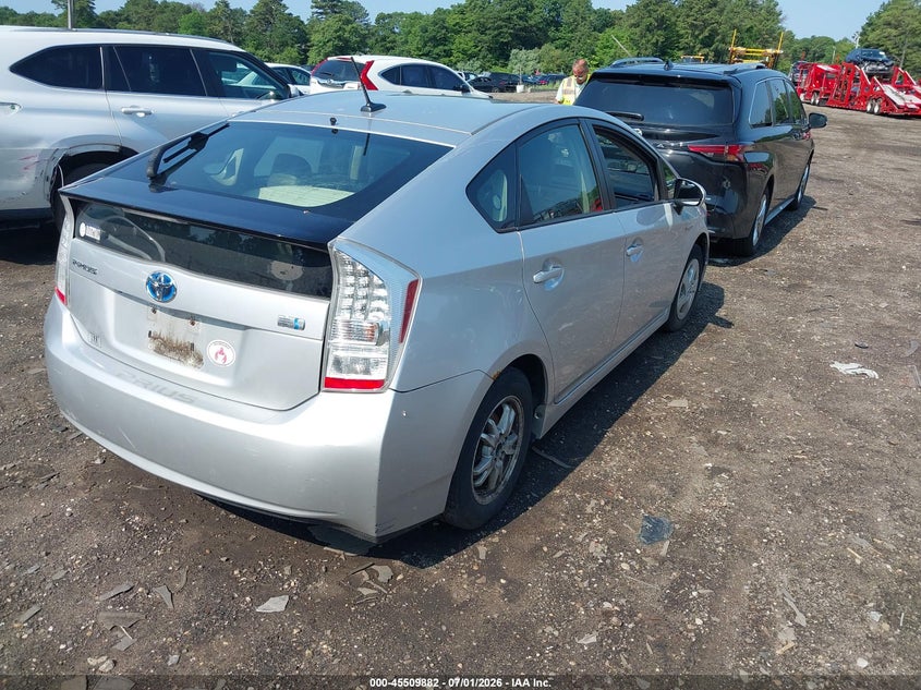 2010 Toyota Prius VIN JTDKN3DU8A5092388 IAAI salvage auction — NORMAL WEAR, Clear (New York), sold $1,200 on 2026-07-07 (photo 4)