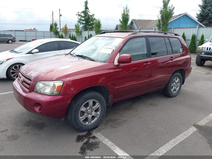 2005 Toyota Highlander VIN JTEHD21A350036519 IAAI salvage auction — NORMAL WEAR, Peddle Clear Public-Restricted (Oregon), sold $300 on 2026-07-28 (photo 2)