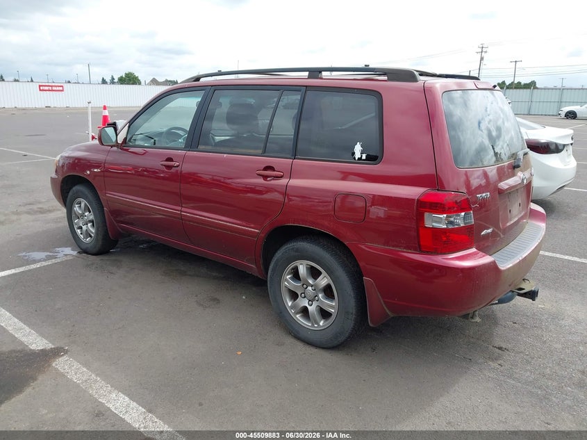 2005 Toyota Highlander VIN JTEHD21A350036519 IAAI salvage auction — NORMAL WEAR, Peddle Clear Public-Restricted (Oregon), sold $300 on 2026-07-28 (photo 3)
