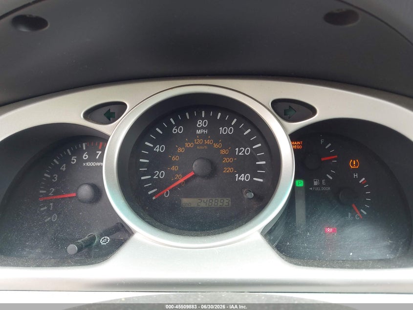 2005 Toyota Highlander VIN JTEHD21A350036519 IAAI salvage auction — NORMAL WEAR, Peddle Clear Public-Restricted (Oregon), sold $300 on 2026-07-28 (photo 7)