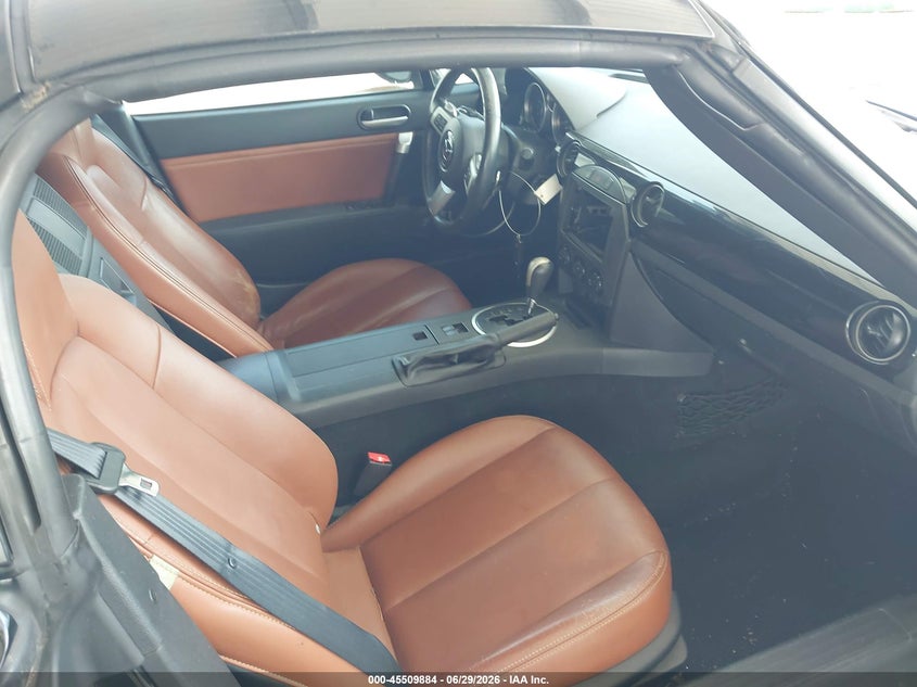 2008 Mazda Mx-5 VIN JM1NC26F080157026 IAAI salvage auction — NORMAL WEAR, Clear (Florida), sold $375 on 2026-07-15 (photo 5)