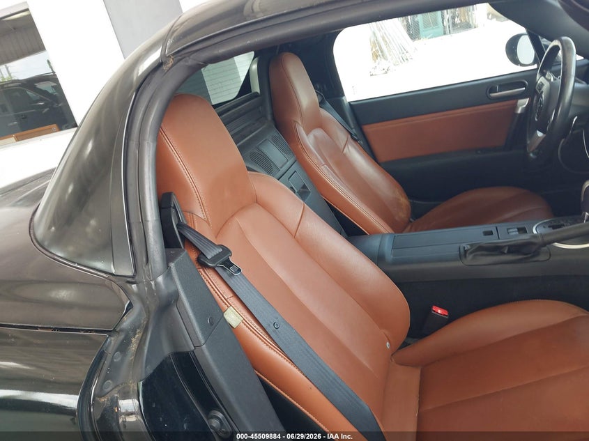 2008 Mazda Mx-5 VIN JM1NC26F080157026 IAAI salvage auction — NORMAL WEAR, Clear (Florida), sold $375 on 2026-07-15 (photo 8)