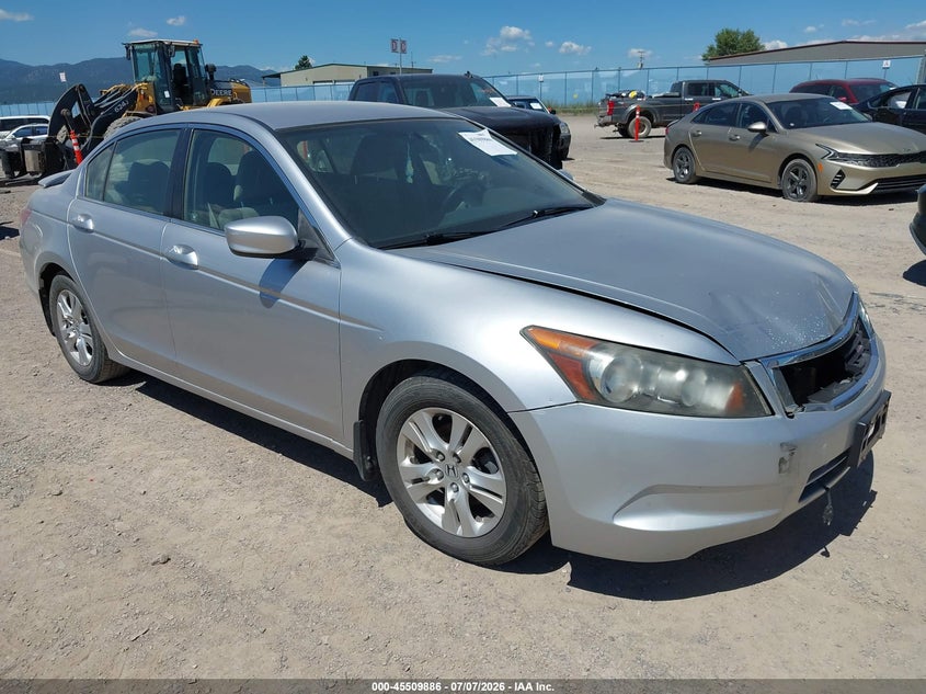 2008 Honda Accord VIN JHMCP264X8C013877 IAAI salvage auction — NORMAL WEAR, Clear (Montana), sold $200 on 2026-07-29 (photo 1)