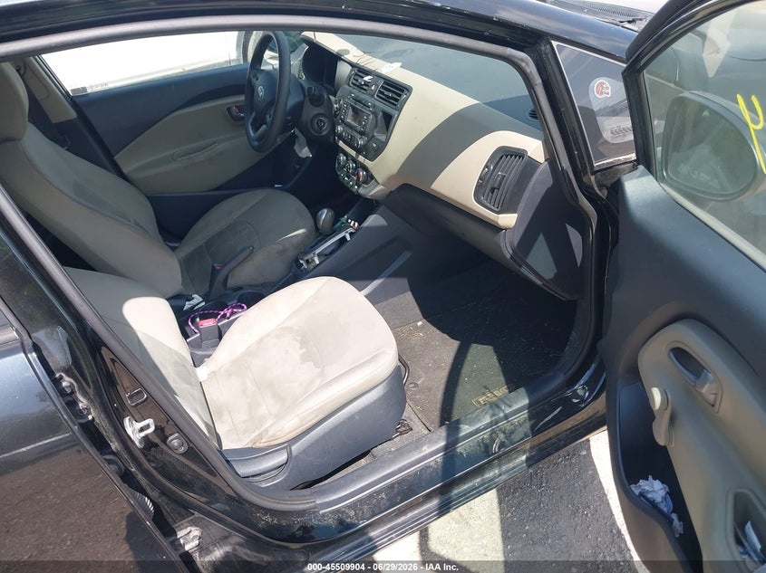 2014 Kia Rio VIN KNADM4A37E6414528 IAAI salvage auction — NORMAL WEAR, Clear (Indiana), sold $350 on 2026-07-22 (photo 5)