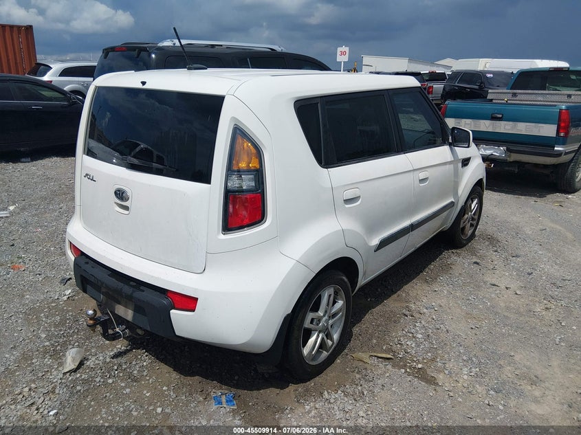 2010 Kia Soul VIN KNDJT2A27A7139316 IAAI salvage auction — NORMAL WEAR, Clear (Tennessee), sold $650 on 2026-07-30 (photo 4)