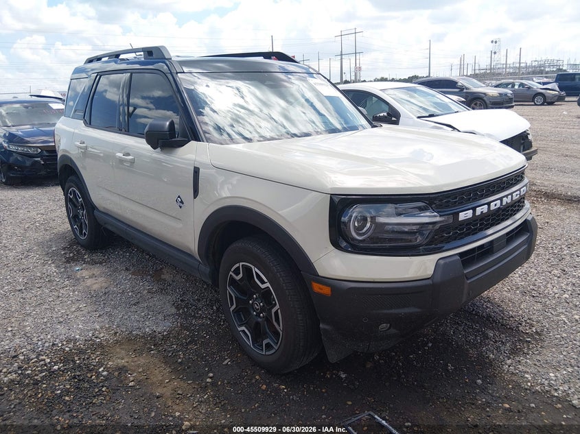 2025 Ford Bronco sport VIN 3FMCR9CN2SRE97260 — IAAI salvage auction photo