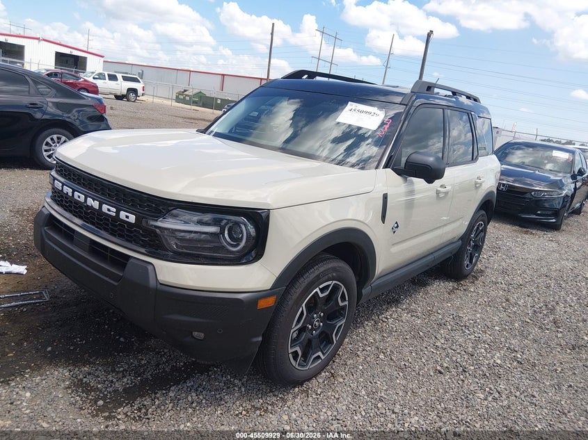 2025 Ford Bronco sport VIN 3FMCR9CN2SRE97260 IAAI salvage auction — WATER/FLOOD, Certificate Of Destruction (Louisiana), sold $10,200 on 2026-08-20 (photo 2)
