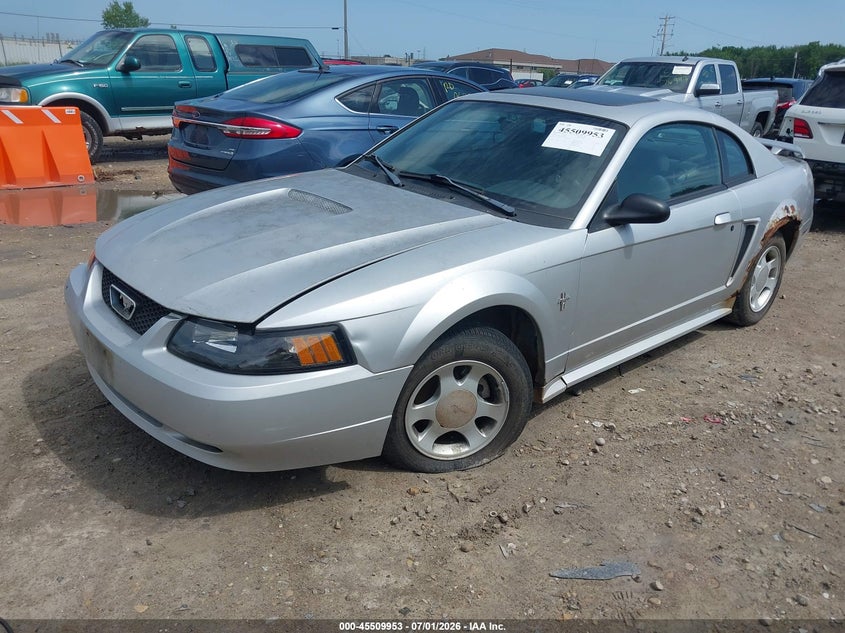 2001 Ford Mustang VIN 1FAFP40421F203007 IAAI salvage auction — NORMAL WEAR, Clear-Endorsement (Wisconsin), sold $325 on 2026-07-09 (photo 2)