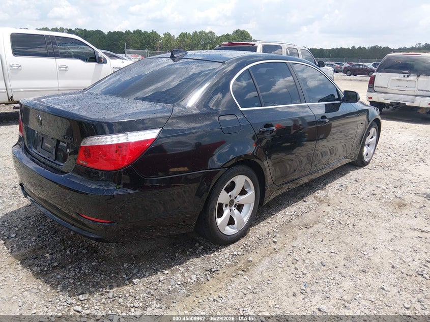 2008 BMW 5 series VIN WBANU53588CT14789 IAAI salvage auction — NORMAL WEAR, Repossession Paperwork (South Carolina), sold $725 on 2026-07-31 (photo 4)