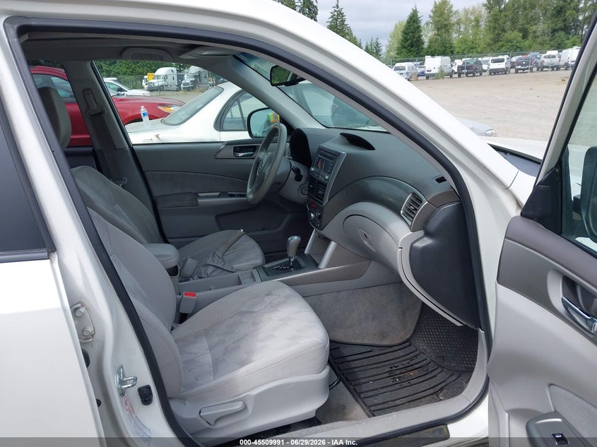 2010 Subaru Forester VIN JF2SH6CC2AH757481 IAAI salvage auction — NORMAL WEAR, Clear-Dealer Only (Alaska), sold $550 on 2026-07-29 (photo 5)