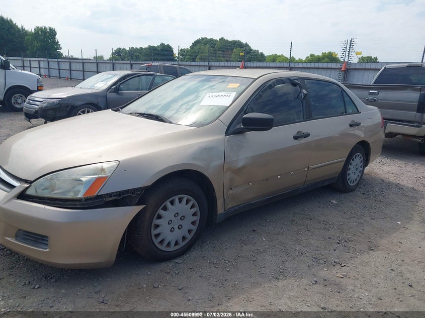 2006 Honda Accord VIN JHMCM56156C000354 IAAI salvage auction — NORMAL WEAR, Clear (Arkansas), sold $400 on 2026-07-15 (photo 2)