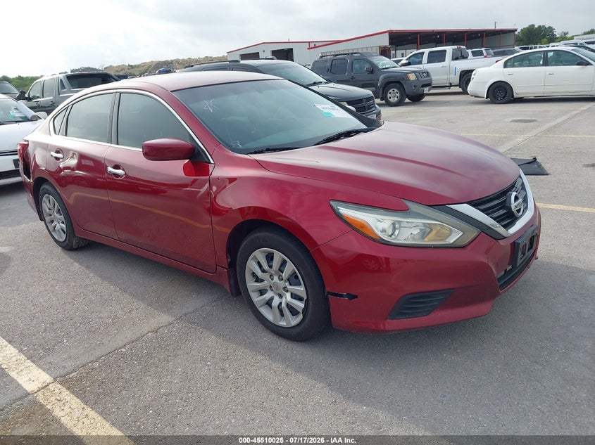 2018 Nissan Altima VIN 1N4AL3APXJC114005 IAAI salvage auction — NORMAL WEAR, Clear (Texas), sold $1,950 on 2026-08-02 (photo 1)