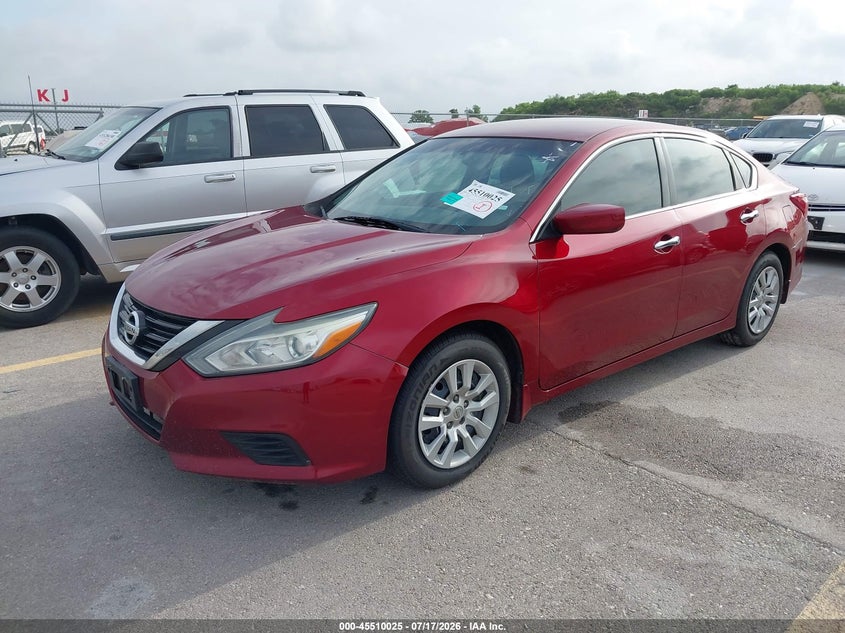 2018 Nissan Altima VIN 1N4AL3APXJC114005 IAAI salvage auction — NORMAL WEAR, Clear (Texas), sold $1,950 on 2026-08-02 (photo 2)