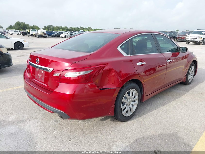 2018 Nissan Altima VIN 1N4AL3APXJC114005 IAAI salvage auction — NORMAL WEAR, Clear (Texas), sold $1,950 on 2026-08-02 (photo 4)