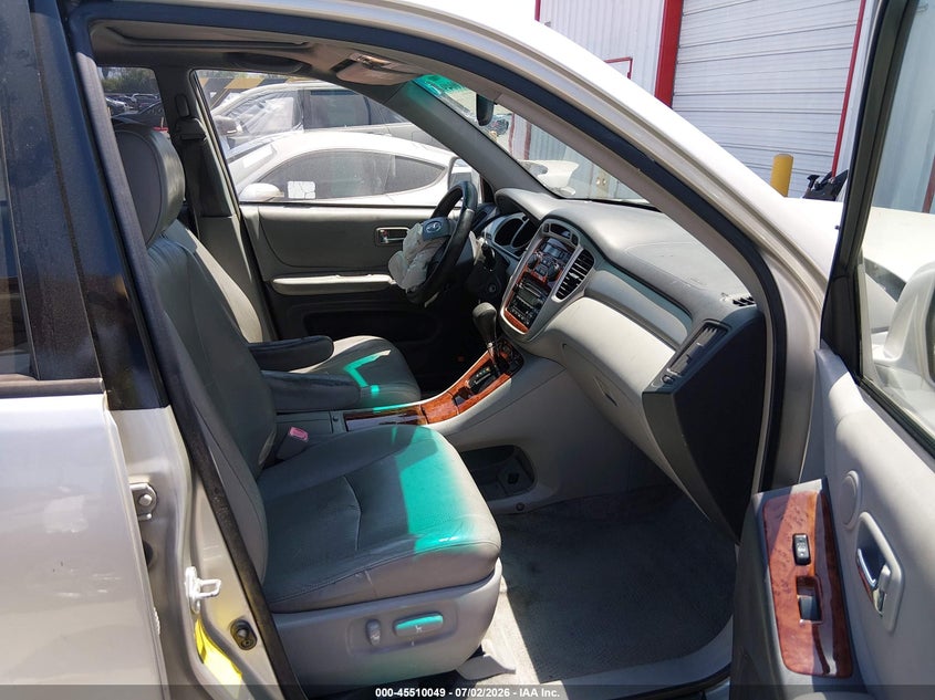 2006 Toyota Highlander VIN JTEEW21A260033593 IAAI salvage auction — FRONT END, Salvage (California), sold $550 on 2026-07-30 (photo 5)