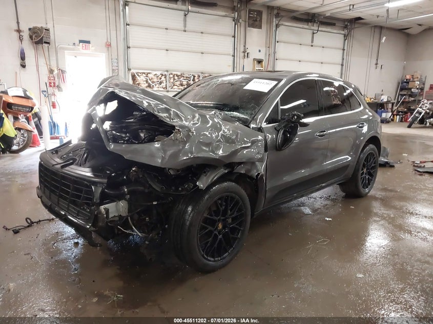 2018 Porsche Macan VIN WP1AB2A50JLB33604 IAAI salvage auction — FRONT END, Salvage Title, sold $4,100 on 2026-08-10 (photo 2)