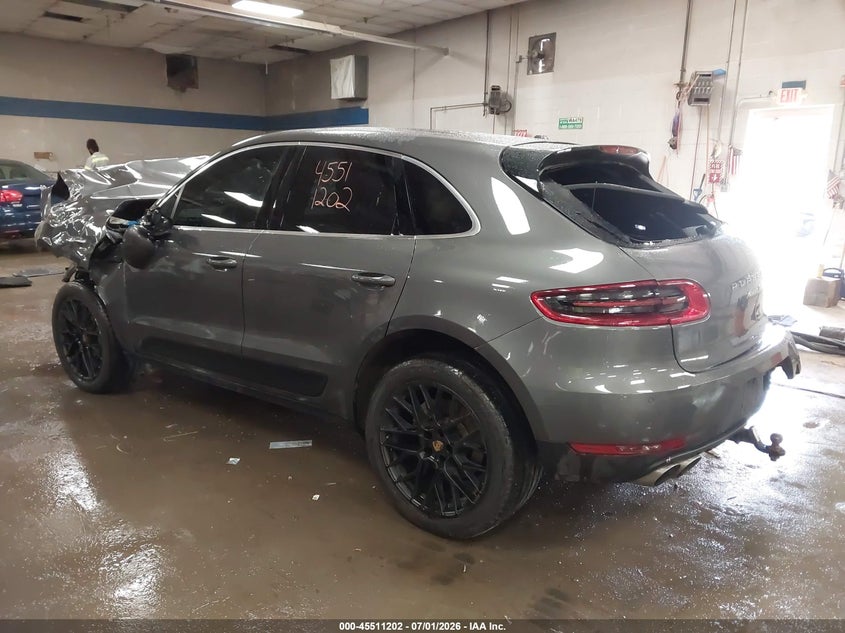 2018 Porsche Macan VIN WP1AB2A50JLB33604 IAAI salvage auction — FRONT END, Salvage Title, sold $4,100 on 2026-08-10 (photo 3)