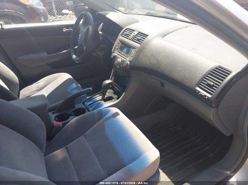 2007 Honda Accord VIN JHMCM56367C012810 IAAI salvage auction — REAR END, Salvage (Rhode Island), sold $25 on 2026-07-28 (photo 5)