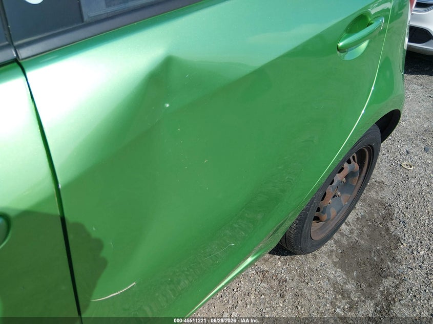 2012 Mazda 2 VIN JM1DE1KZ0C0151896 IAAI salvage auction — NORMAL WEAR, Clear (Delaware), sold $325 on 2026-07-06 (photo 6)