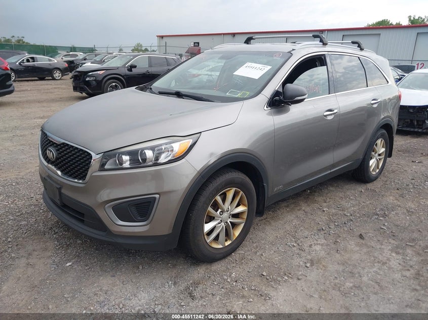 2016 Kia Sorento VIN 5XYPGDA3XGG014292 IAAI salvage auction — NORMAL WEAR, Clear (New York), sold $1,250 on 2026-07-21 (photo 2)