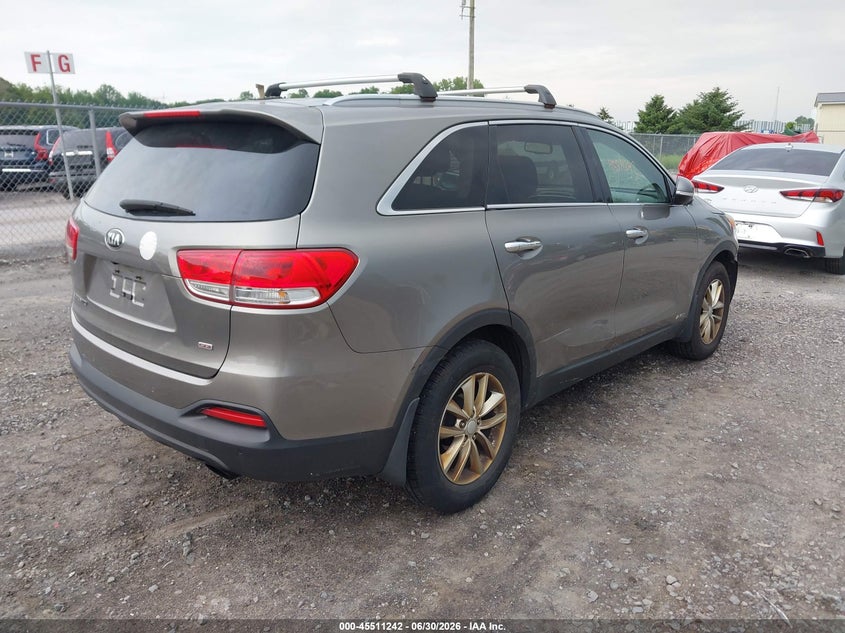 2016 Kia Sorento VIN 5XYPGDA3XGG014292 IAAI salvage auction — NORMAL WEAR, Clear (New York), sold $1,250 on 2026-07-21 (photo 4)