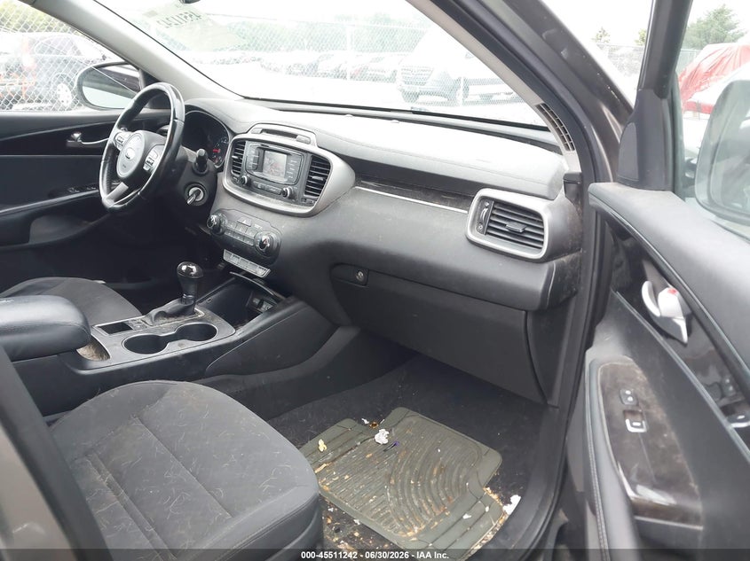 2016 Kia Sorento VIN 5XYPGDA3XGG014292 IAAI salvage auction — NORMAL WEAR, Clear (New York), sold $1,250 on 2026-07-21 (photo 5)