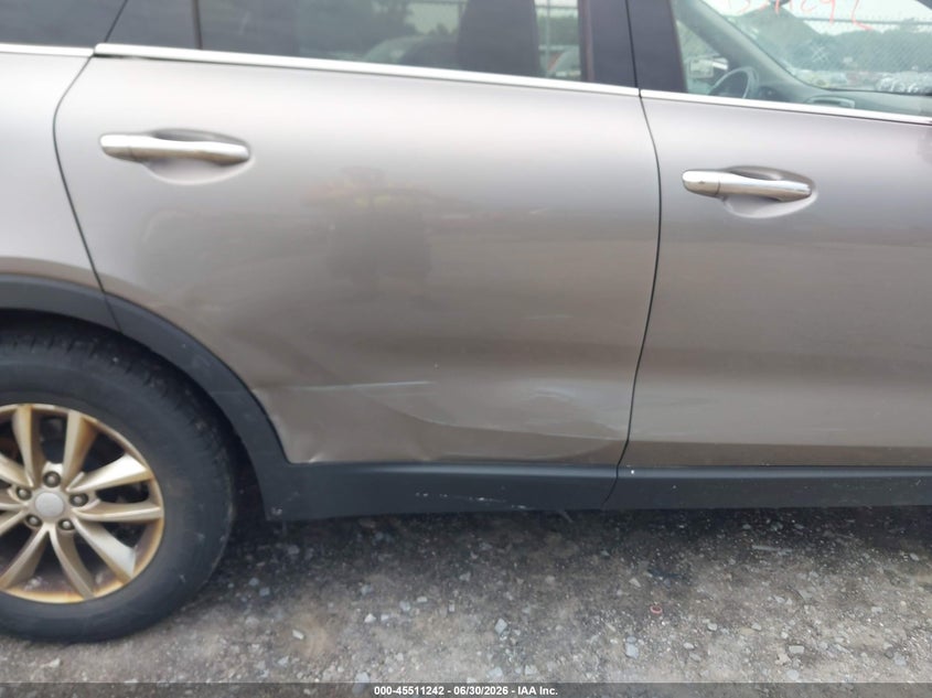 2016 Kia Sorento VIN 5XYPGDA3XGG014292 IAAI salvage auction — NORMAL WEAR, Clear (New York), sold $1,250 on 2026-07-21 (photo 6)