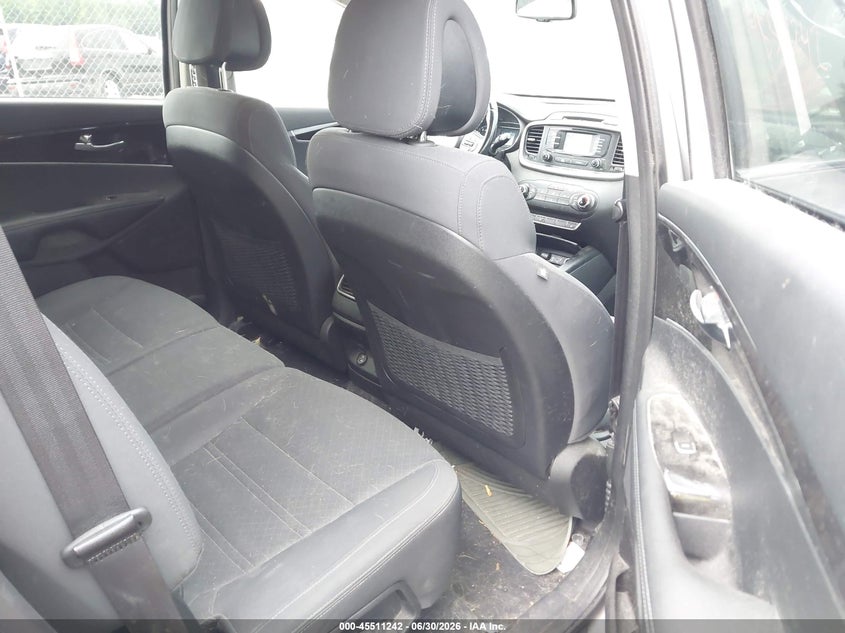 2016 Kia Sorento VIN 5XYPGDA3XGG014292 IAAI salvage auction — NORMAL WEAR, Clear (New York), sold $1,250 on 2026-07-21 (photo 8)