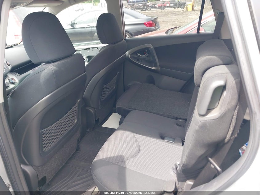 2011 Toyota Rav4 VIN JTMRK4DV0B5102774 IAAI salvage auction — FRONT END, Clear (Massachusetts), sold $2,075 on 2026-07-27 (photo 8)