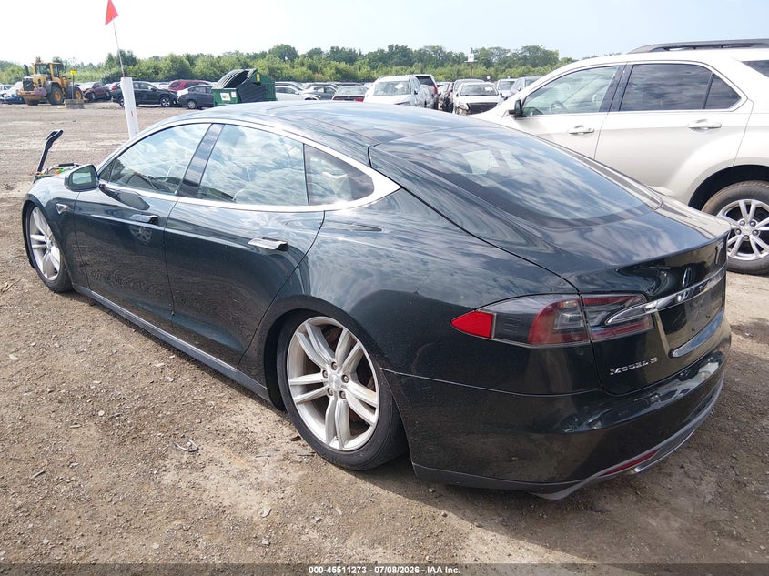 2013 Tesla Model s VIN 5YJSA1CN2DFP05490 IAAI salvage auction — NORMAL WEAR, Salvage Title, sold $575 on 2026-07-29 (photo 3)