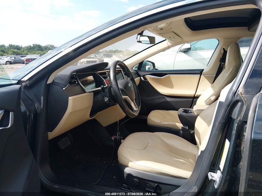 2013 Tesla Model s VIN 5YJSA1CN2DFP05490 IAAI salvage auction — NORMAL WEAR, Salvage Title, sold $575 on 2026-07-29 (photo 5)