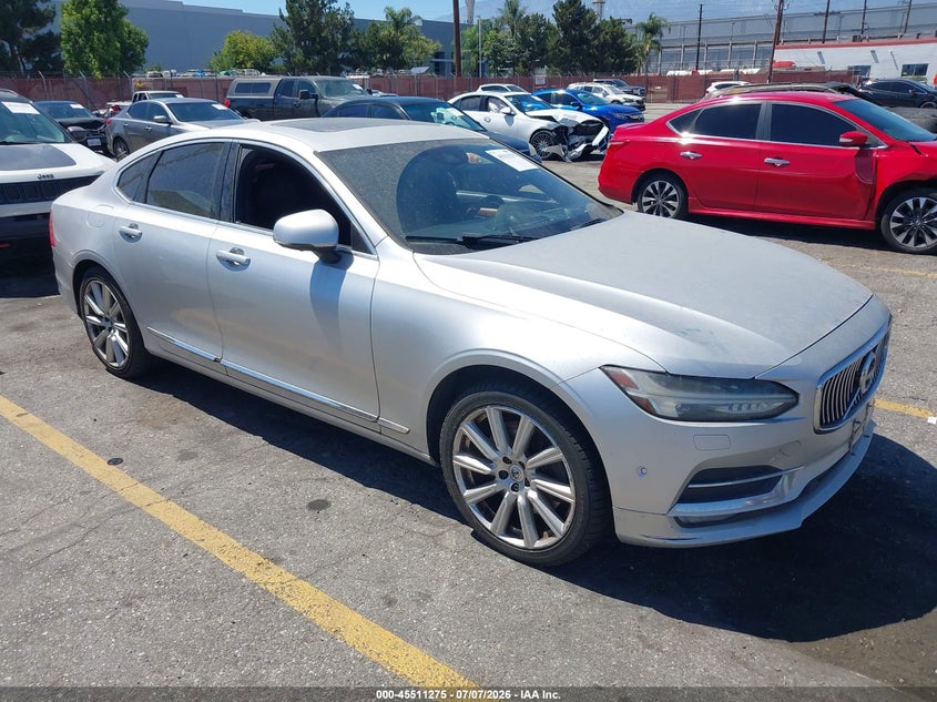 2017 Volvo S90 VIN YV1A22ML0H1011191 IAAI salvage auction — NORMAL WEAR, Salvage Title, sold $950 on 2026-08-11 (photo 1)