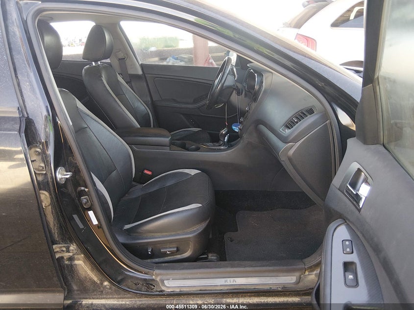 2012 Kia Optima VIN 5XXGR4A6XCG077606 IAAI salvage auction — NORMAL WEAR, Clear (Virginia), sold $450 on 2026-07-28 (photo 5)