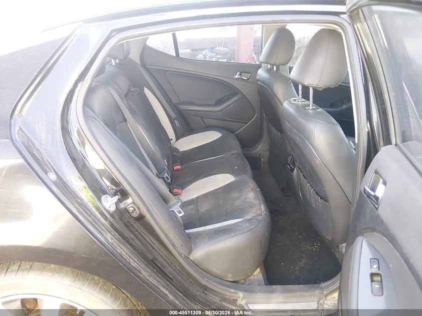 2012 Kia Optima VIN 5XXGR4A6XCG077606 IAAI salvage auction — NORMAL WEAR, Clear (Virginia), sold $450 on 2026-07-28 (photo 8)
