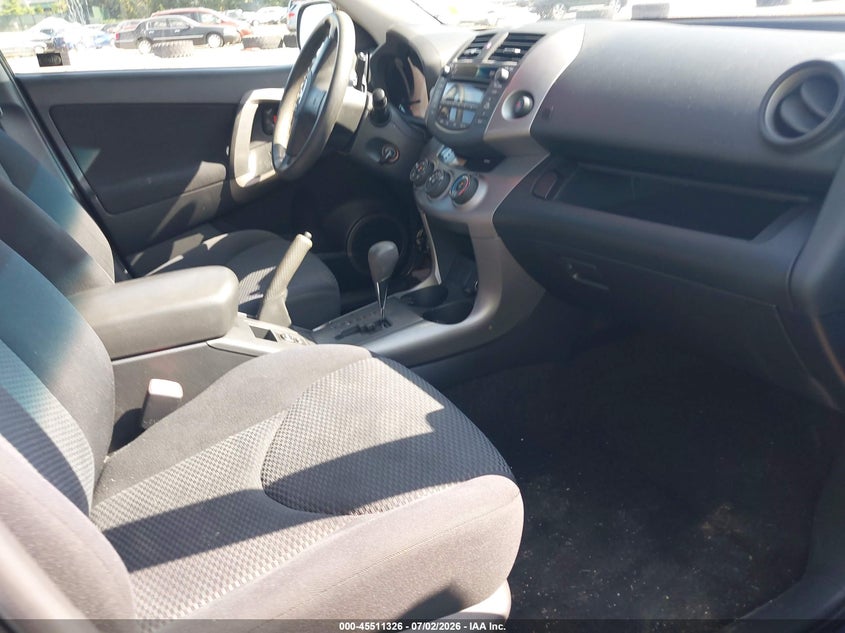2008 Toyota Rav4 VIN JTMBD32V485187202 IAAI salvage auction — FRONT & REAR, Mv-907A (New York), sold $25 on 2026-07-21 (photo 5)