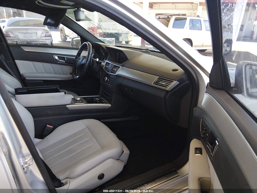 2011 Mercedes-benz E-class VIN WDDHF5GB5BA451952 IAAI salvage auction — NORMAL WEAR, Clear (Arizona), sold $1,300 on 2026-07-28 (photo 5)
