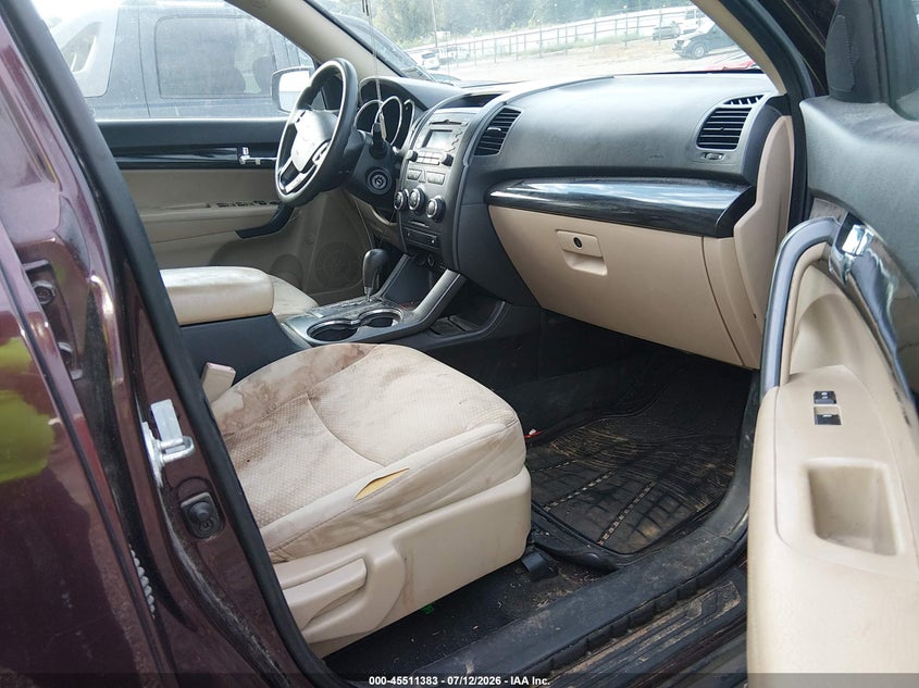2012 Kia Sorento VIN 5XYKT3A67CG302033 IAAI salvage auction — NORMAL WEAR, Clear (Louisiana), sold $100 on 2026-07-29 (photo 5)
