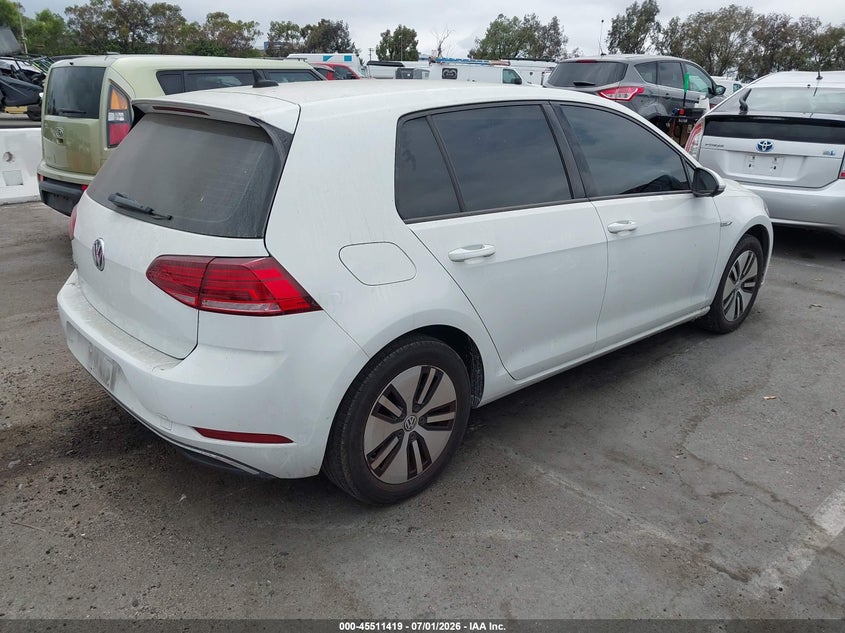 2019 Volkswagen E-golf VIN WVWKR7AU3KW902408 IAAI salvage auction — LEFT SIDE, Salvage (California), sold $125 on 2026-07-30 (photo 4)