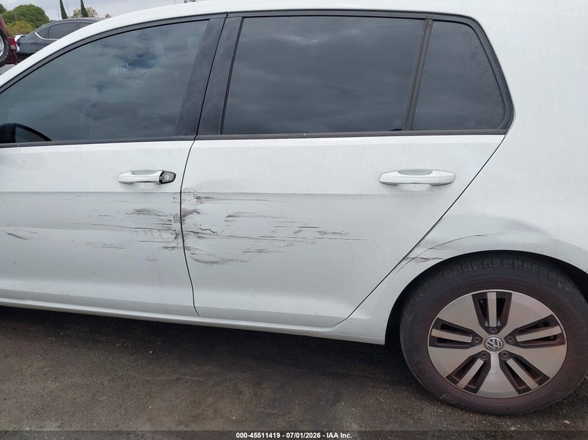 2019 Volkswagen E-golf VIN WVWKR7AU3KW902408 IAAI salvage auction — LEFT SIDE, Salvage (California), sold $125 on 2026-07-30 (photo 6)