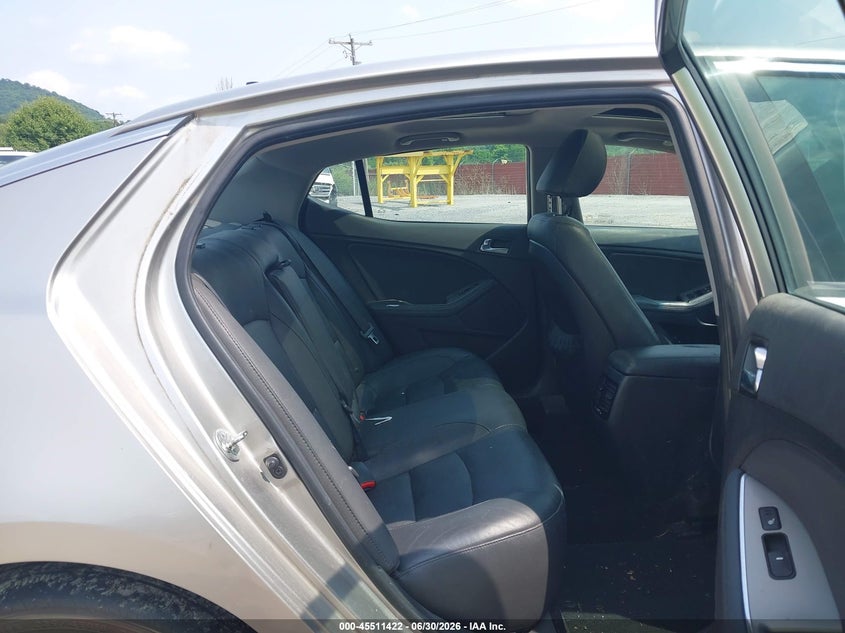 2014 Kia Optima VIN 5XXGR4A61EG310419 IAAI salvage auction — NORMAL WEAR, Clear (Pennsylvania), sold $350 on 2026-07-15 (photo 8)