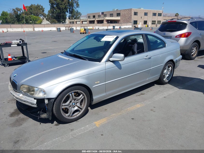 2003 BMW 3 series VIN WBABN534X3JU29325 IAAI salvage auction — NORMAL WEAR, Clear - Dealer Only (California), sold $725 on 2026-07-13 (photo 2)