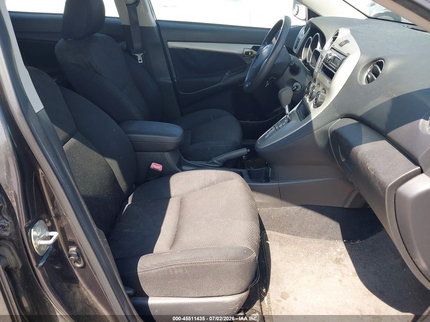 2010 Pontiac Vibe VIN 5Y2SP6E86AZ410188 IAAI salvage auction — NORMAL WEAR, Clear (Illinois), sold $800 on 2026-07-15 (photo 5)