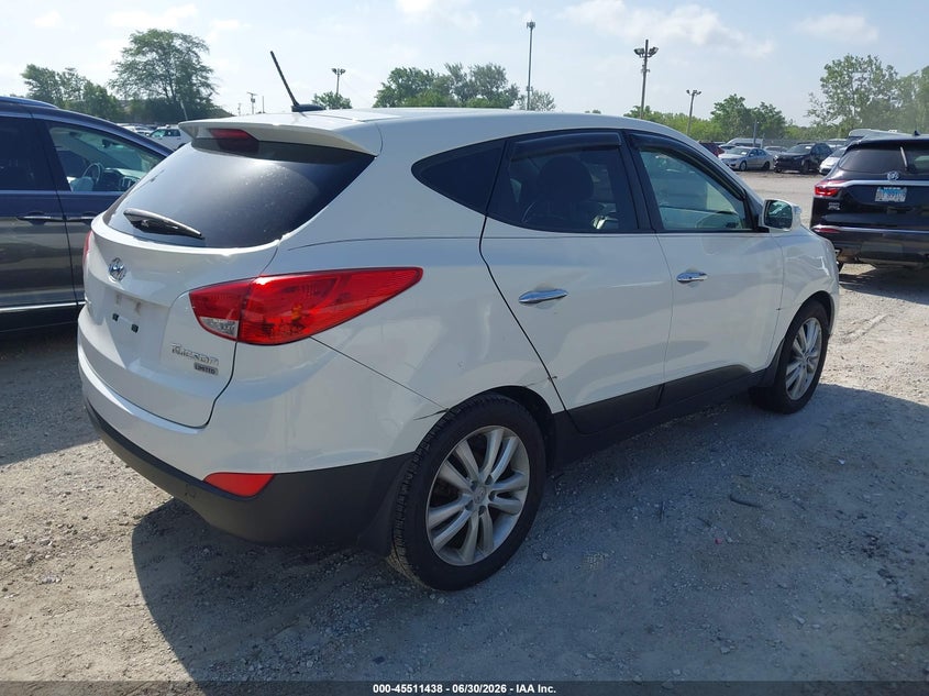 2013 Hyundai Tucson VIN KM8JU3AC6DU685313 IAAI salvage auction — SIDE, Salvage Title, sold $2,250 on 2026-08-01 (photo 4)