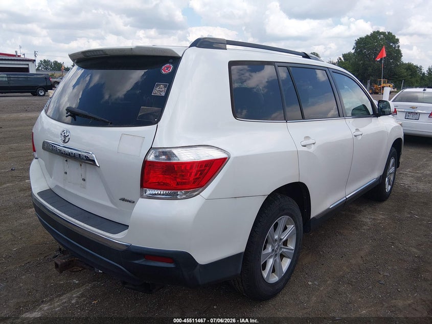 2011 Toyota Highlander VIN 5TDBK3EH3BS087105 IAAI salvage auction — NORMAL WEAR, Original (Ohio), sold $3,850 on 2026-07-29 (photo 4)