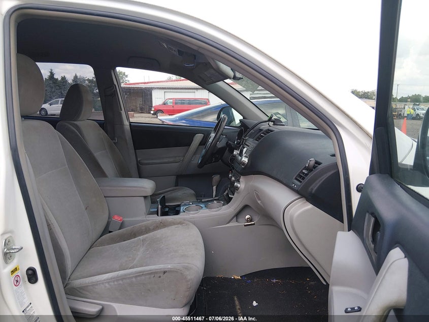 2011 Toyota Highlander VIN 5TDBK3EH3BS087105 IAAI salvage auction — NORMAL WEAR, Original (Ohio), sold $3,850 on 2026-07-29 (photo 5)