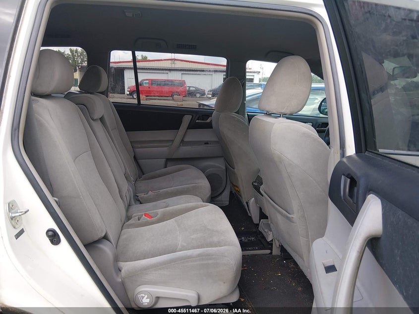 2011 Toyota Highlander VIN 5TDBK3EH3BS087105 IAAI salvage auction — NORMAL WEAR, Original (Ohio), sold $3,850 on 2026-07-29 (photo 8)