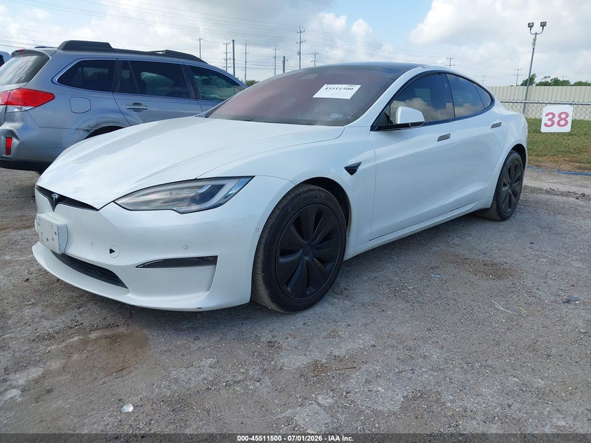 2022 Tesla Model s VIN 5YJSA1E69NF461800 IAAI salvage auction — NORMAL WEAR, Salvage Title, sold $27,350 on 2026-07-20 (photo 2)